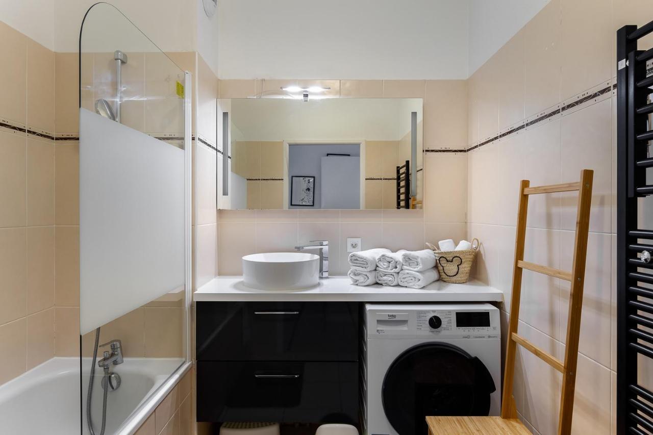 Apartment 2 Bedroomed Near Disneyland Paris With Garden Parking At Serris Exterior foto
